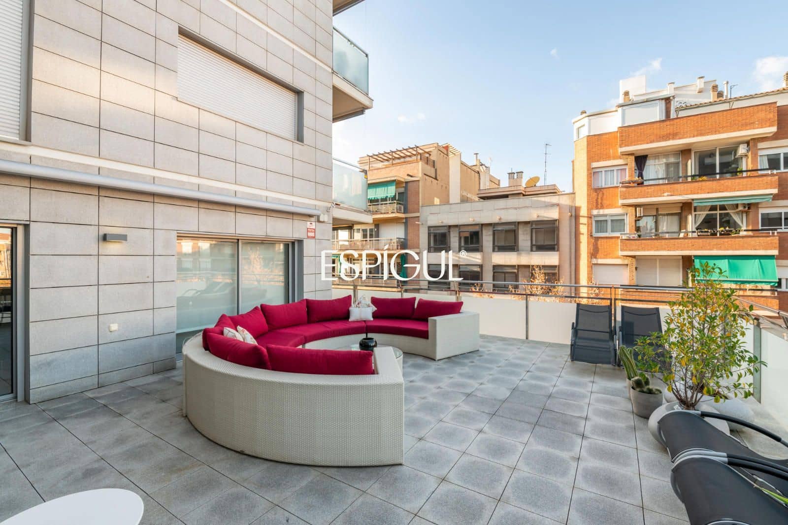 4 slaapkamer Flat te koop in Barcelona stad met garage - € 1.590.000 (Ref: 10170293)