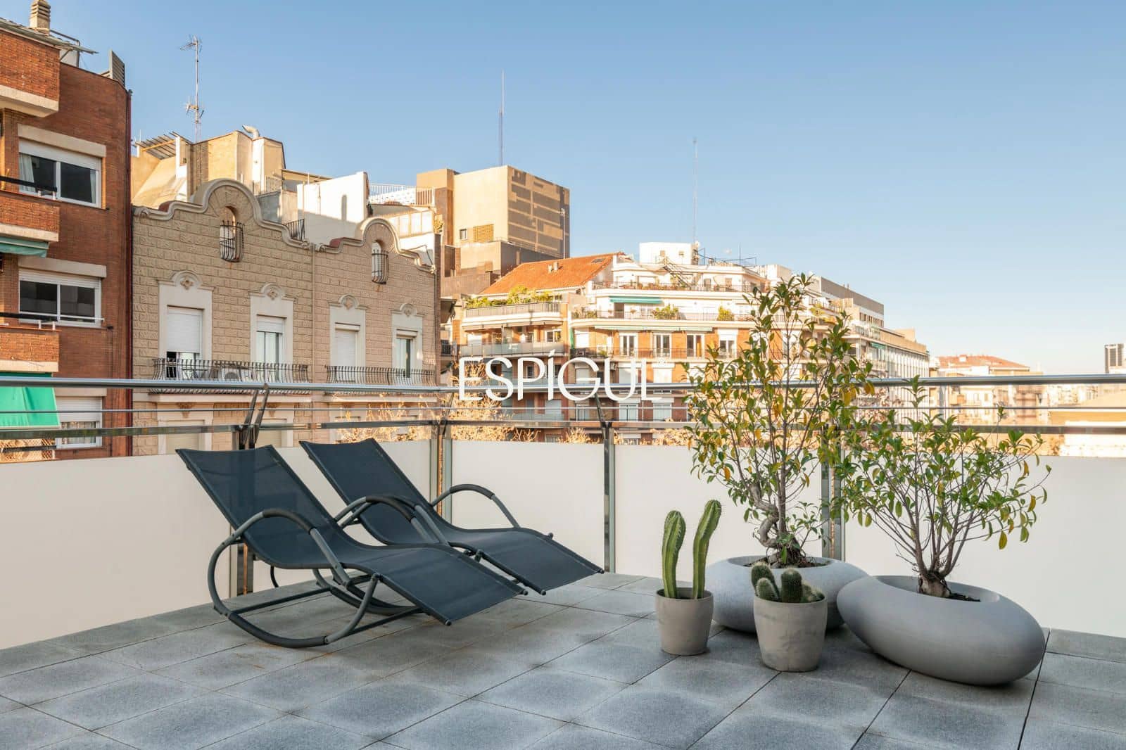 4 slaapkamer Flat te koop in Barcelona stad met garage - € 1.590.000 (Ref: 10170293)