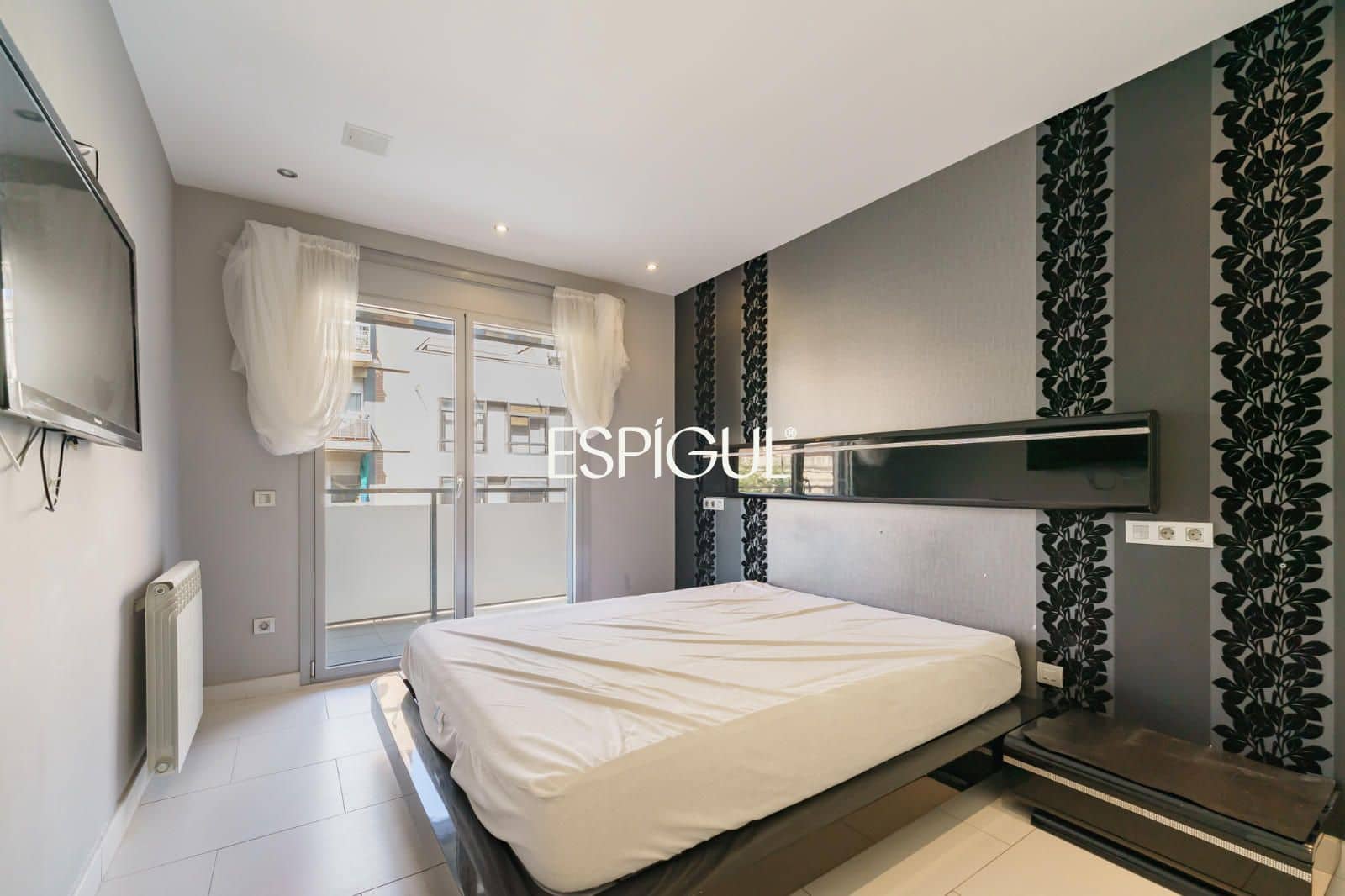4 slaapkamer Flat te koop in Barcelona stad met garage - € 1.590.000 (Ref: 10170293)