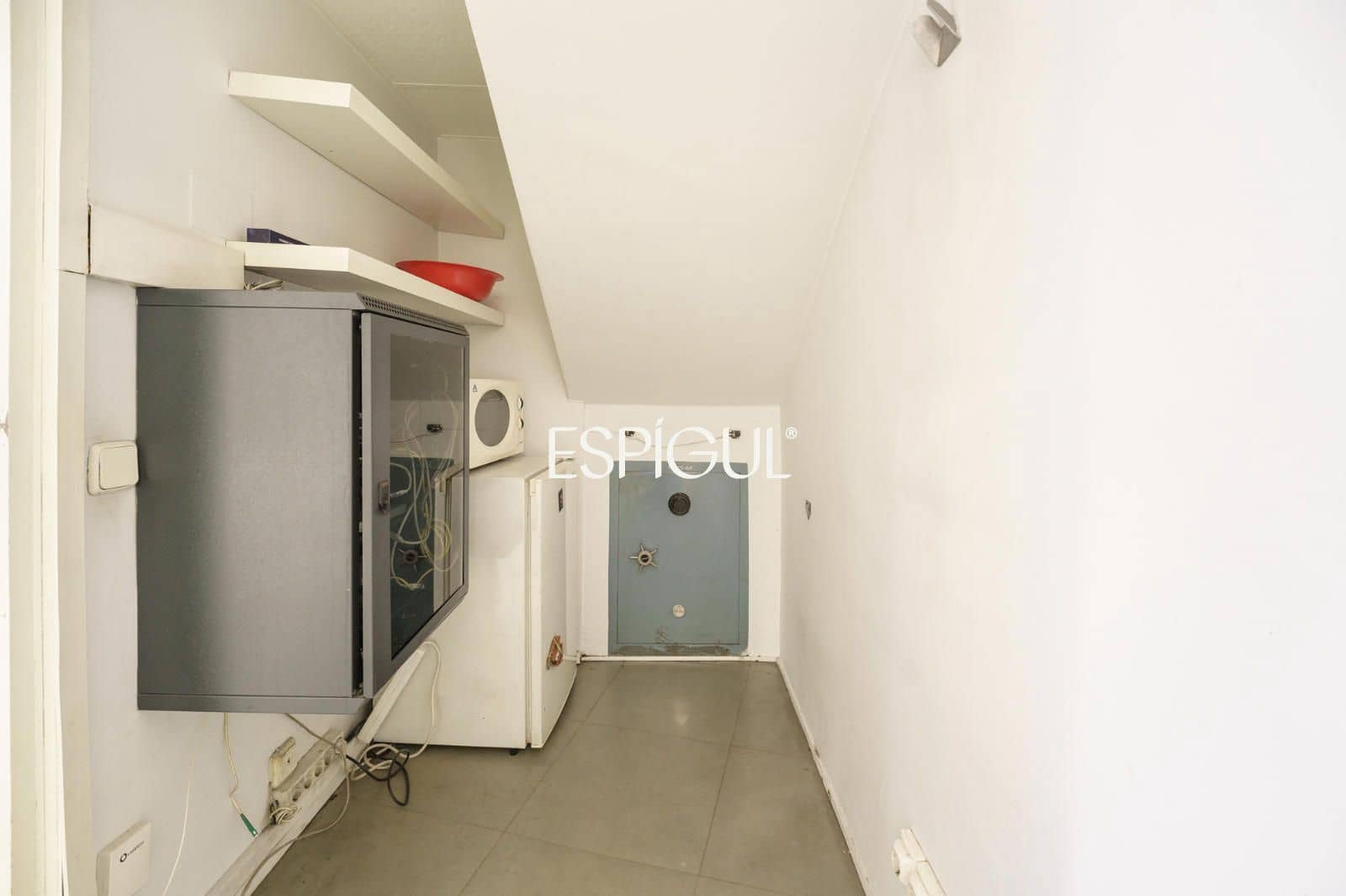 Erhverv til leje i Barcelona by - € 1.680 (Ref: 10172982)