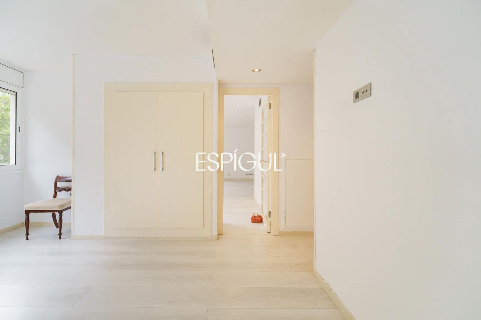 4 sypialnia Mieszkanie na sprzedaż w Miasto Barcelona z basenem garażem - 740 000 € (Ref: 10179552)