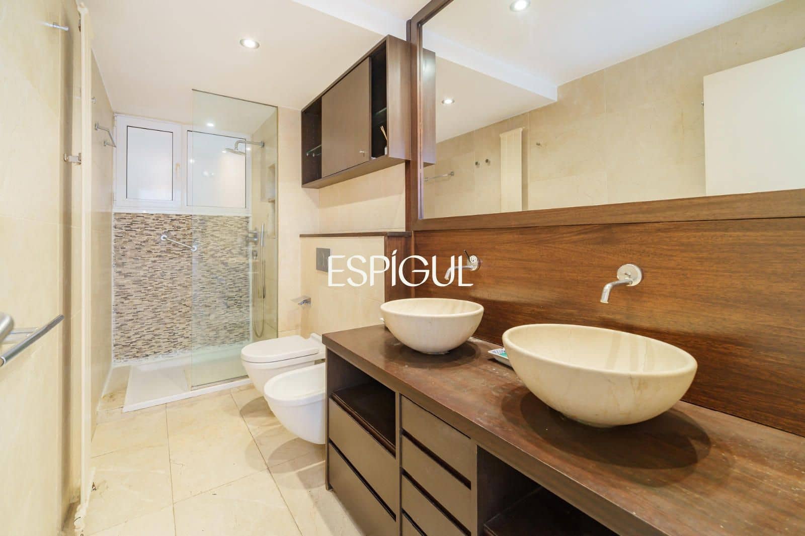 4 sypialnia Mieszkanie na sprzedaż w Miasto Barcelona z basenem garażem - 740 000 € (Ref: 10179552)