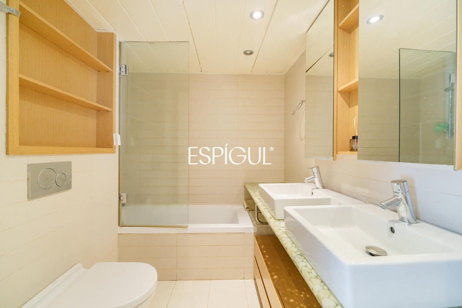 4 sypialnia Mieszkanie na sprzedaż w Miasto Barcelona z basenem garażem - 740 000 € (Ref: 10179552)