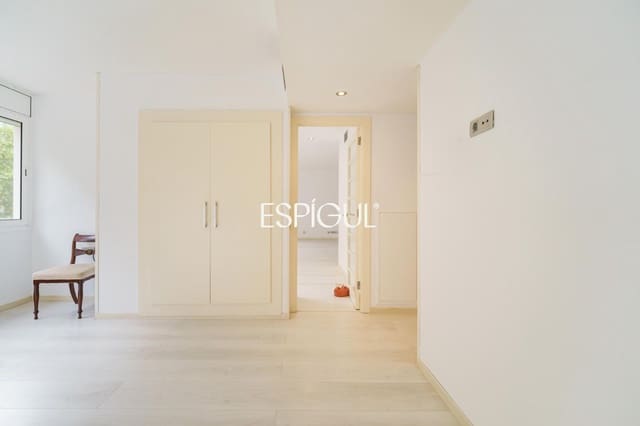 4 sypialnia Mieszkanie na sprzedaż w La Maternitat i Sant Ramon, Miasto Barcelona z basenem garażem - 740 000 € (Ref: 10179552)