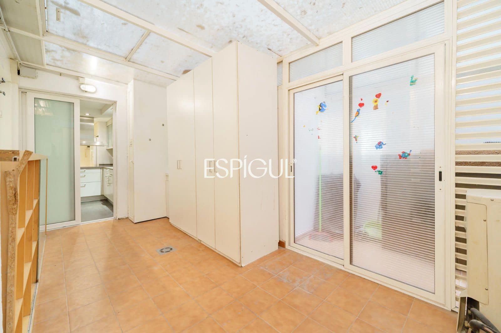 4 sypialnia Mieszkanie na sprzedaż w Miasto Barcelona z basenem garażem - 740 000 € (Ref: 10179552)