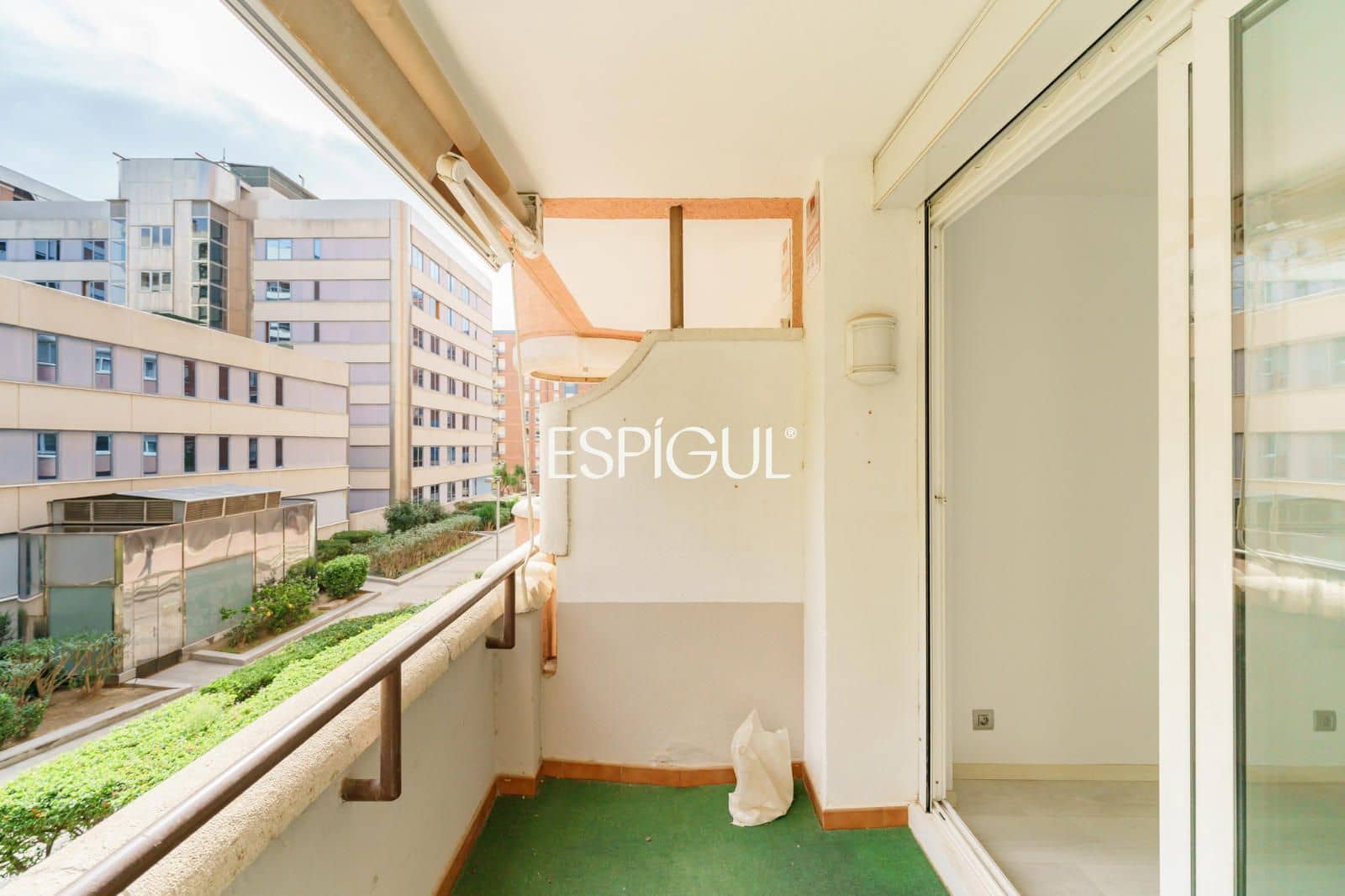4 sypialnia Mieszkanie na sprzedaż w Miasto Barcelona z basenem garażem - 740 000 € (Ref: 10179552)