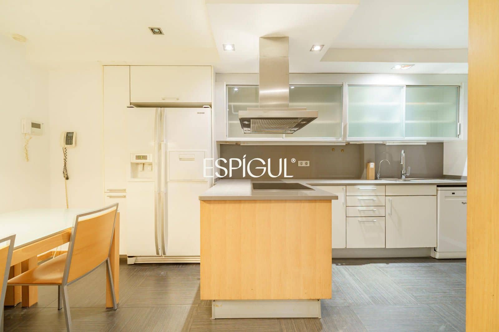 4 sypialnia Mieszkanie na sprzedaż w Miasto Barcelona z basenem garażem - 740 000 € (Ref: 10179552)