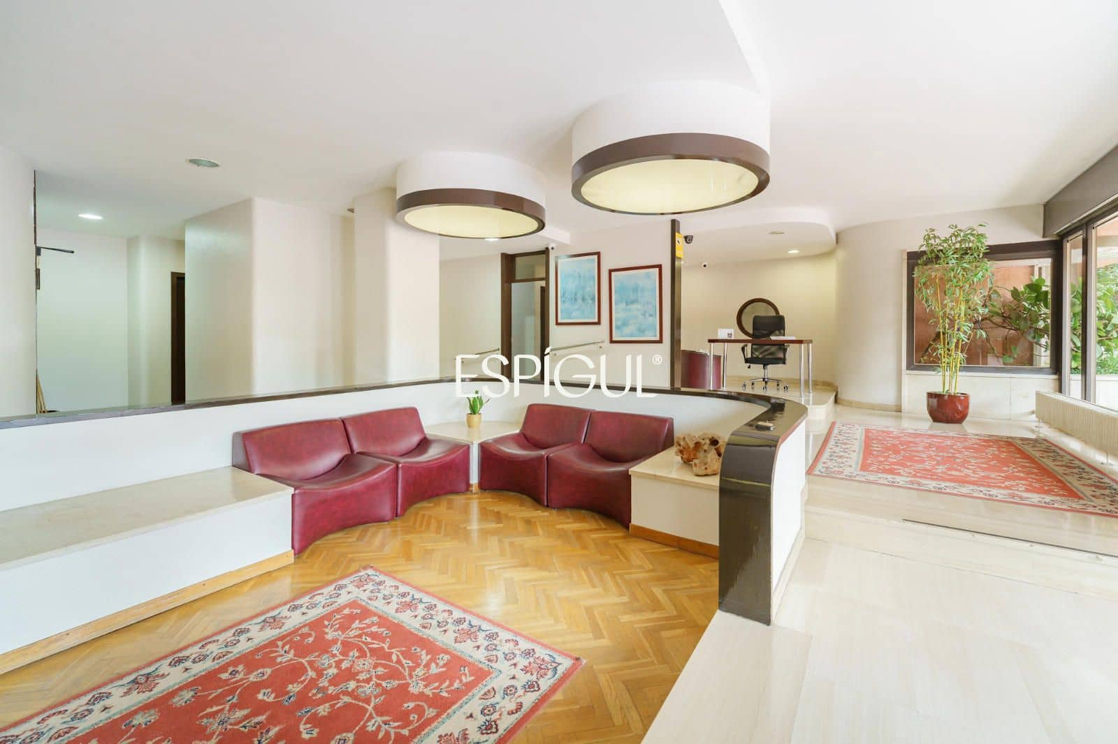 4 sypialnia Mieszkanie na sprzedaż w Miasto Barcelona z basenem garażem - 740 000 € (Ref: 10179552)