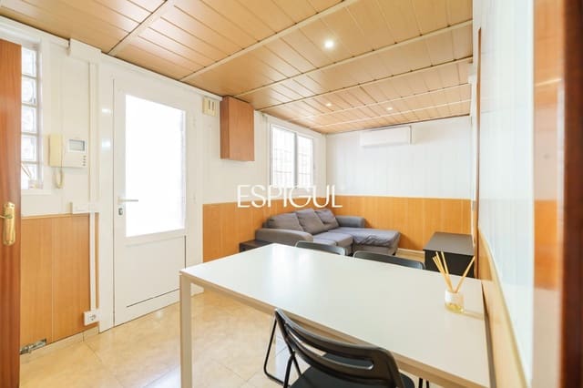 3 sypialnia Dom na sprzedaż w Sants-Montjuïc, Miasto Barcelona - 270 000 € (Ref: 10181740)