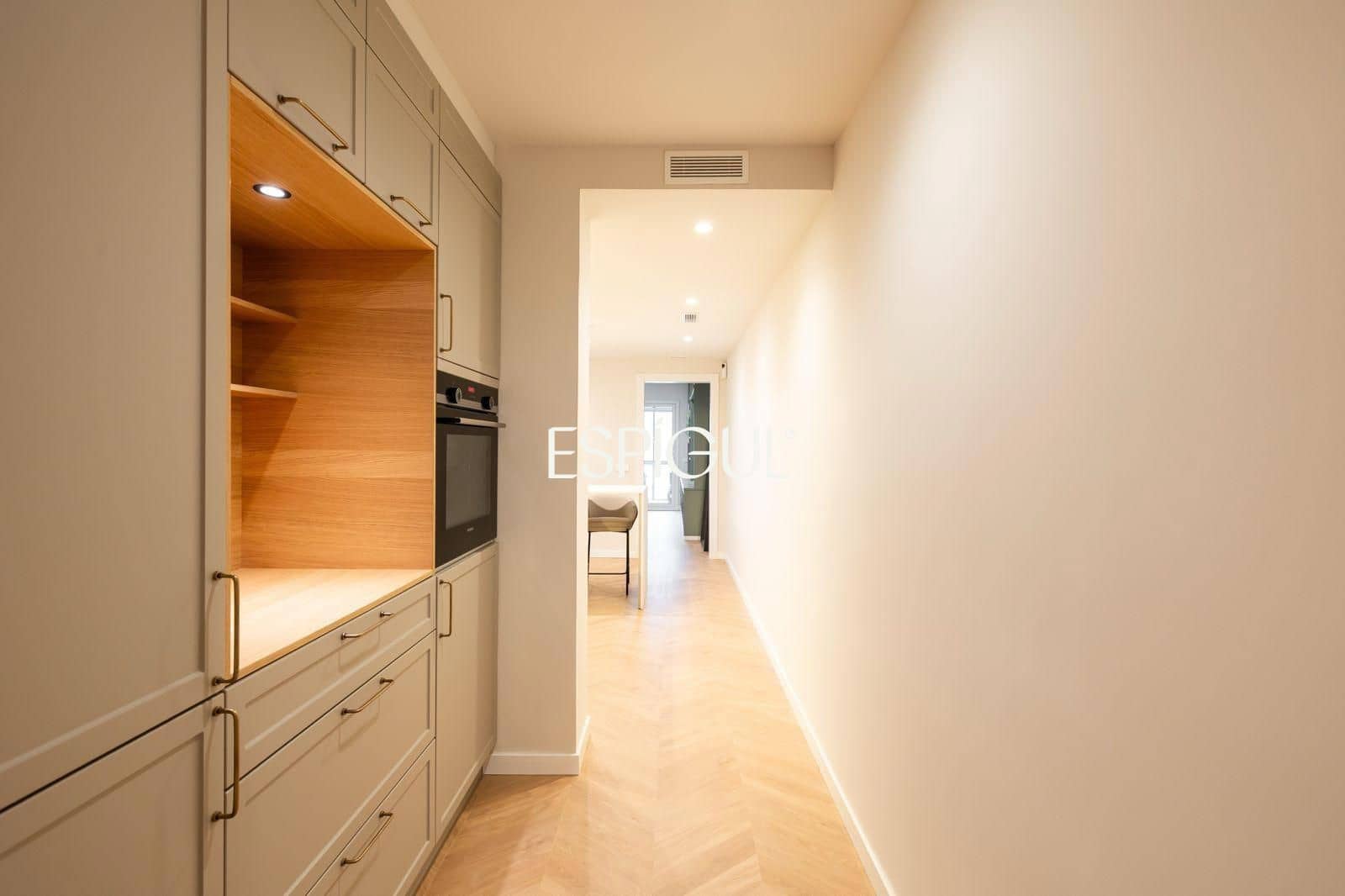 3 soveværelse Lejlighed til salg i Barcelona by - € 729.000 (Ref: 10182153)