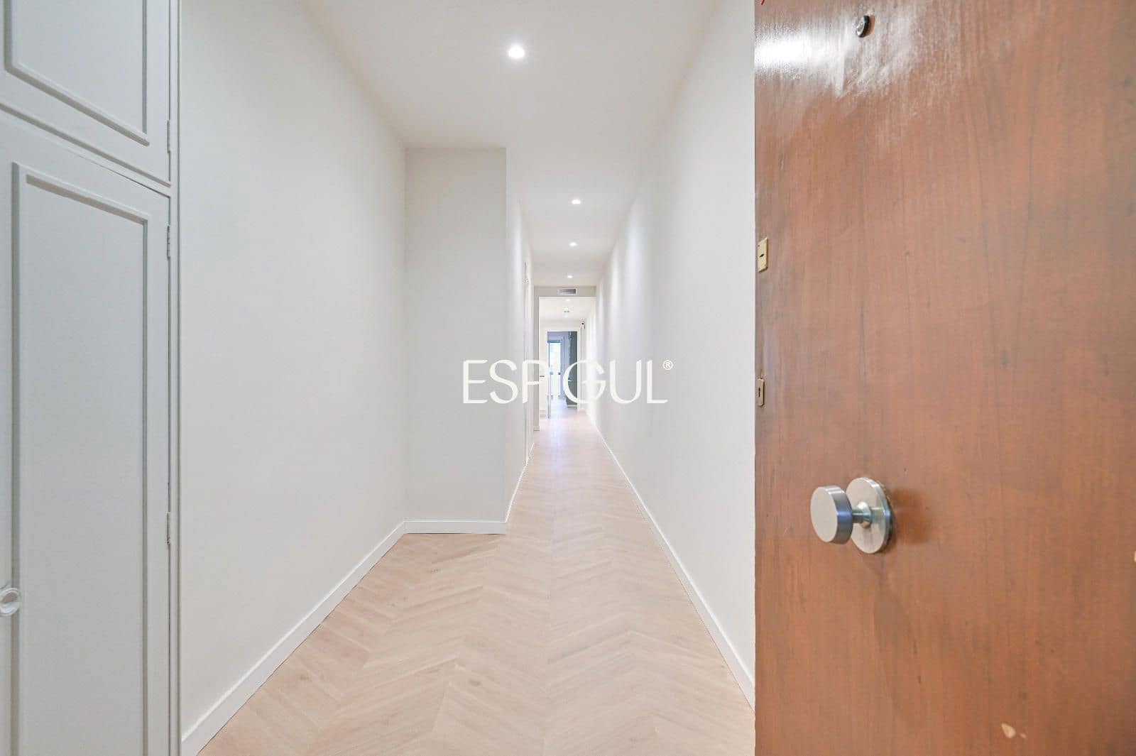 3 soveværelse Lejlighed til salg i Barcelona by - € 729.000 (Ref: 10182153)
