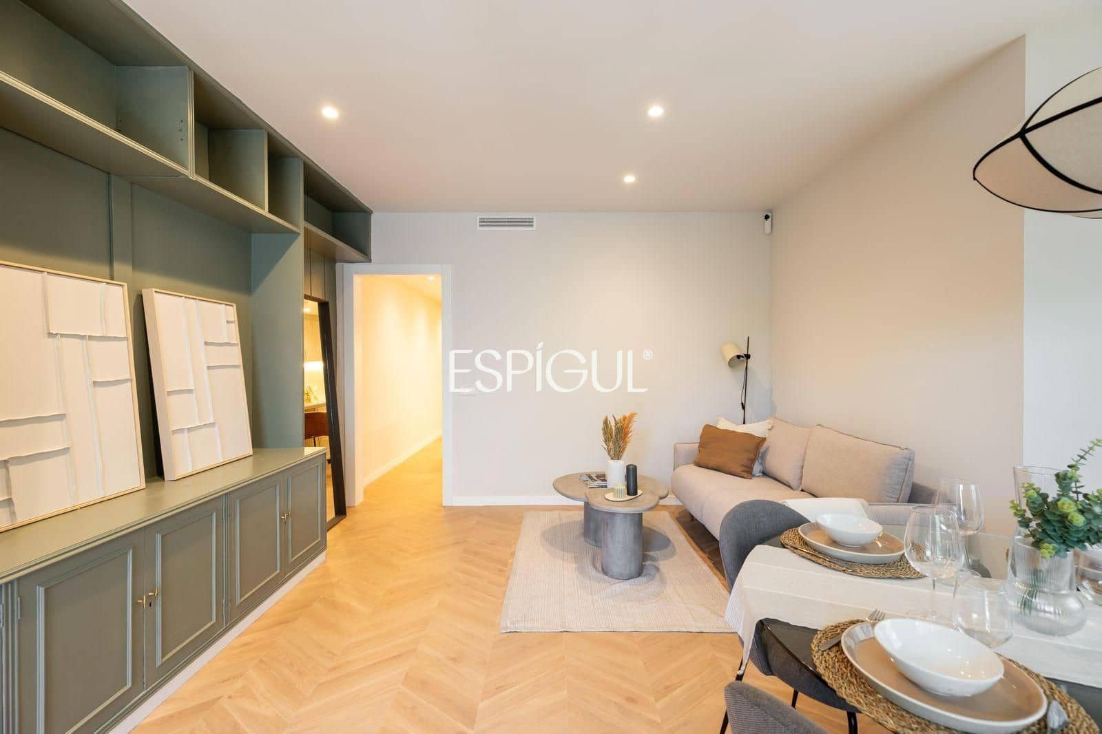 3 soveværelse Lejlighed til salg i Barcelona by - € 729.000 (Ref: 10182153)