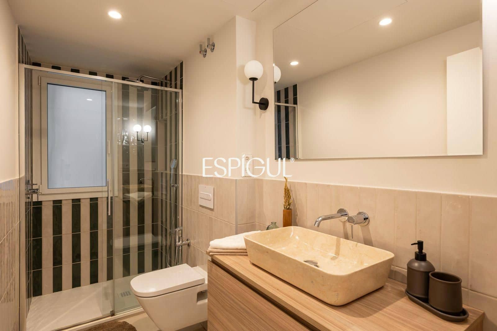 3 soveværelse Lejlighed til salg i Barcelona by - € 729.000 (Ref: 10182153)