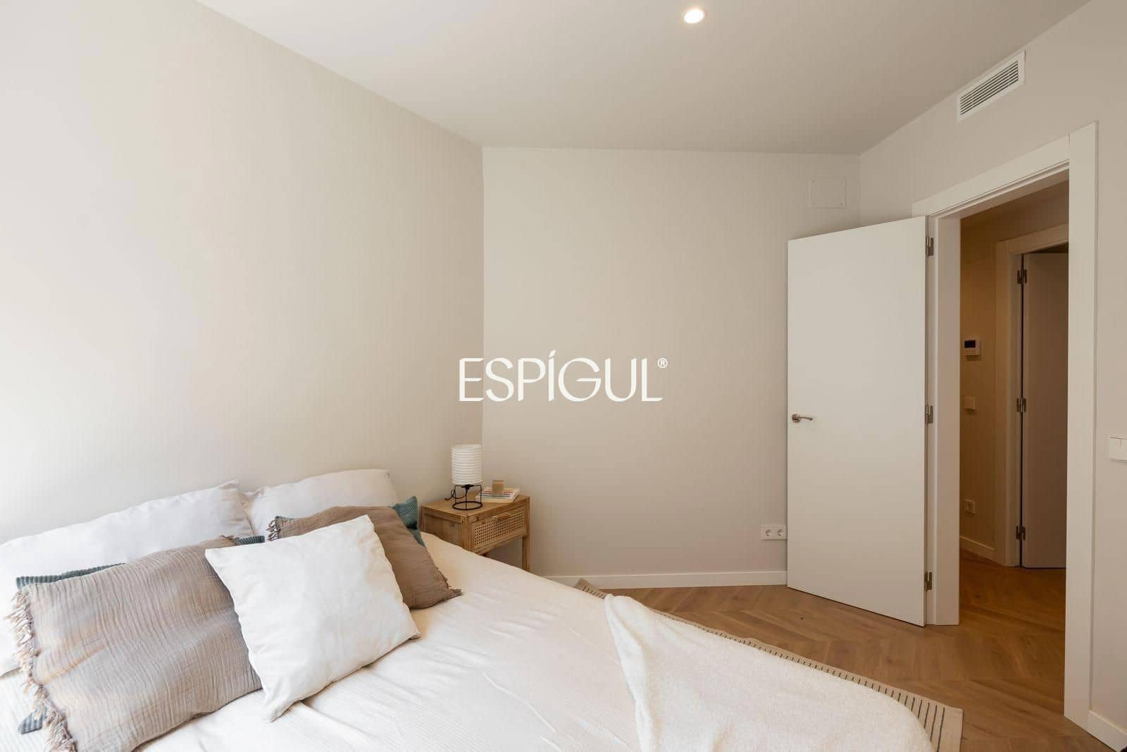 3 soveværelse Lejlighed til salg i Barcelona by - € 729.000 (Ref: 10182153)