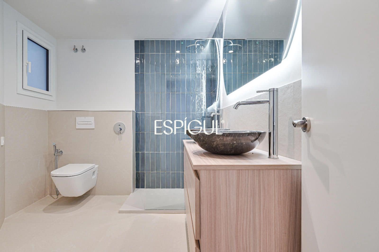 3 soveværelse Lejlighed til salg i Barcelona by - € 729.000 (Ref: 10182153)