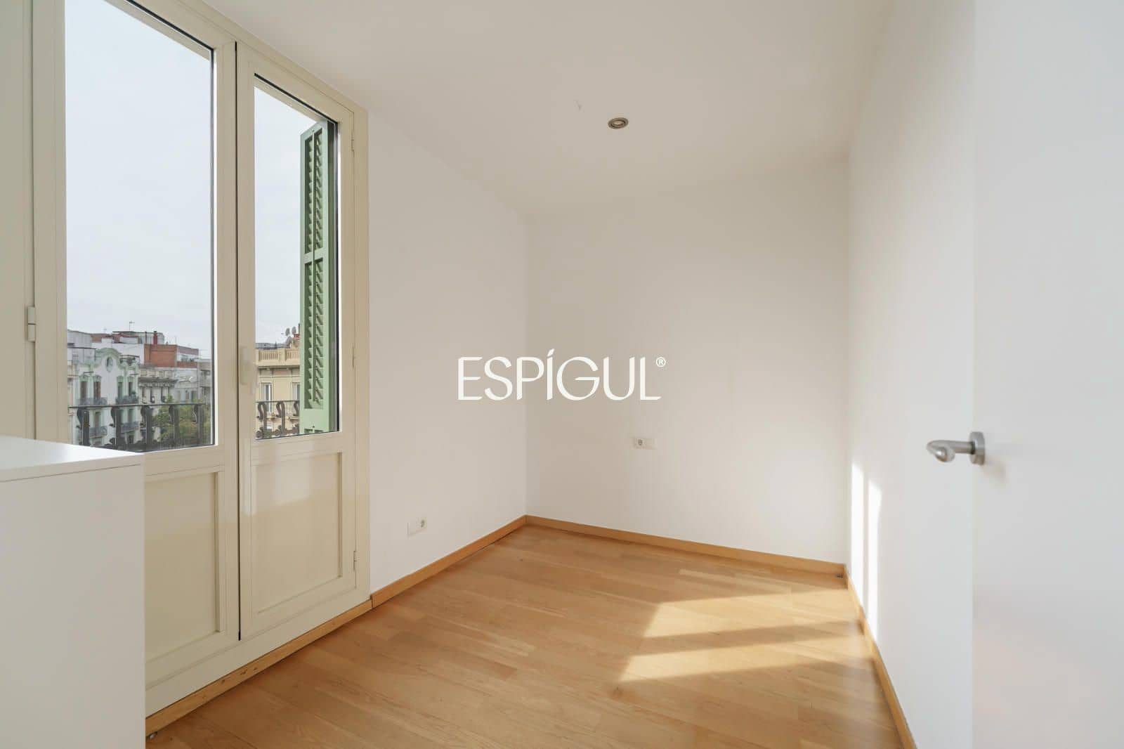Piso de 2 habitaciones en Barcelona ciudad en venta - 695.000 € (Ref: 10182154)