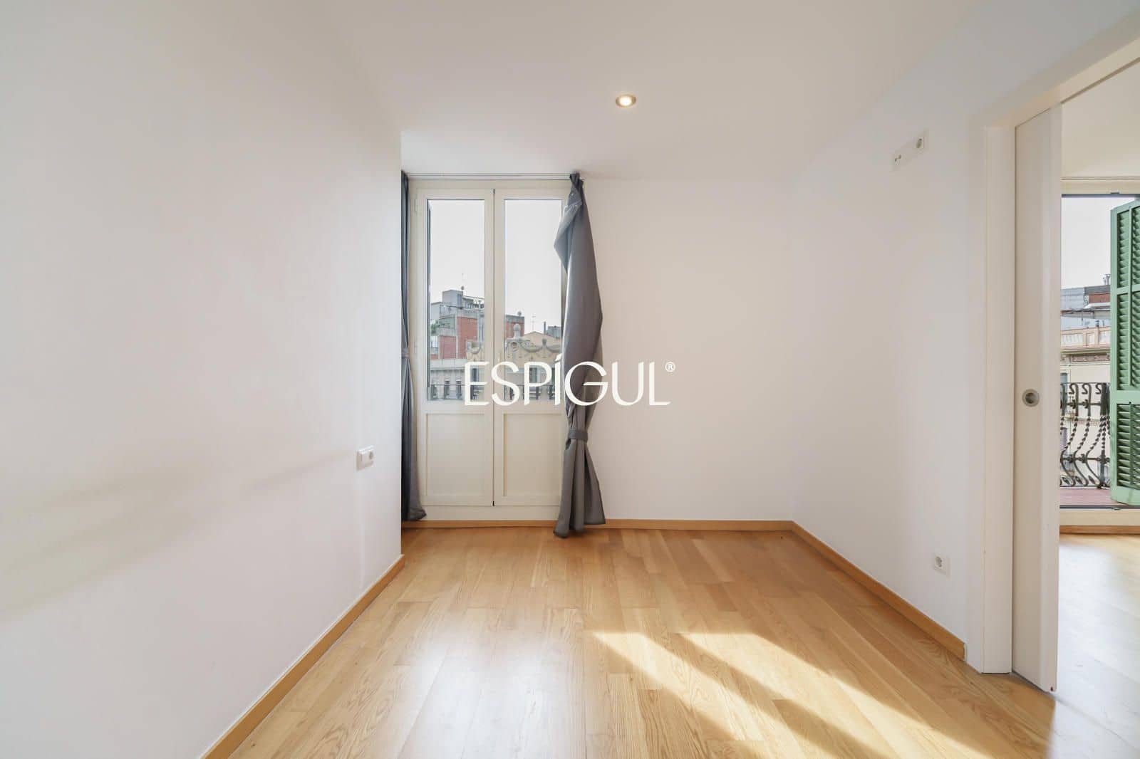 Piso de 2 habitaciones en Barcelona ciudad en venta - 695.000 € (Ref: 10182154)