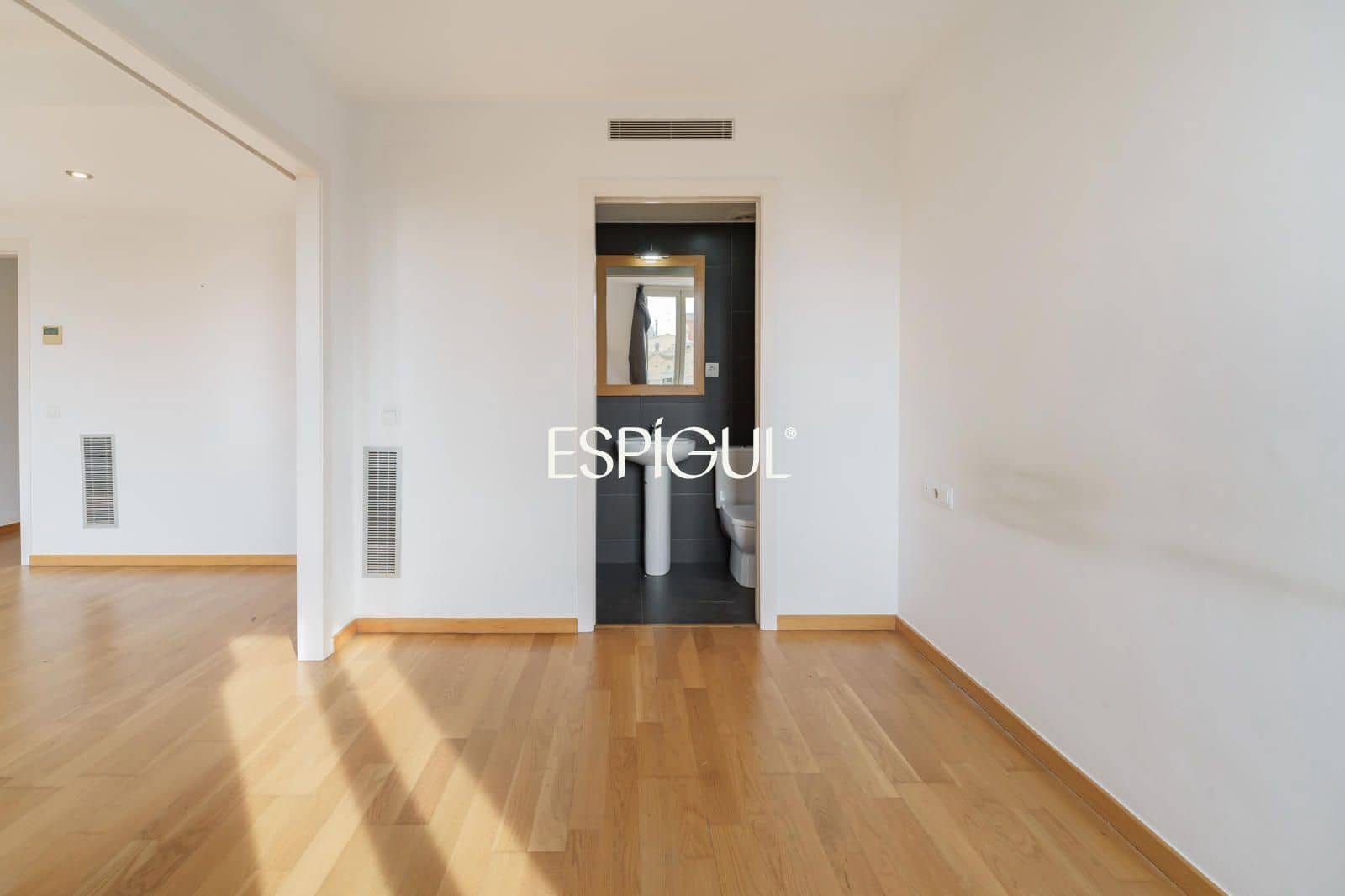 Piso de 2 habitaciones en Barcelona ciudad en venta - 695.000 € (Ref: 10182154)