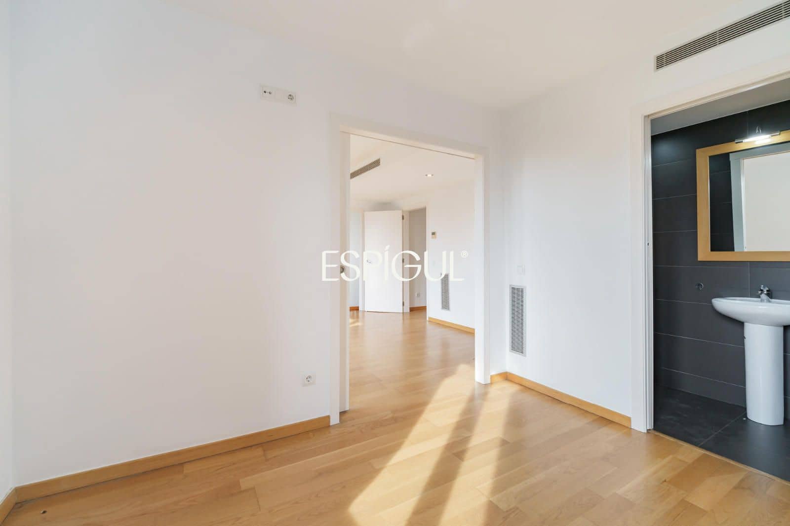 Piso de 2 habitaciones en Barcelona ciudad en venta - 695.000 € (Ref: 10182154)