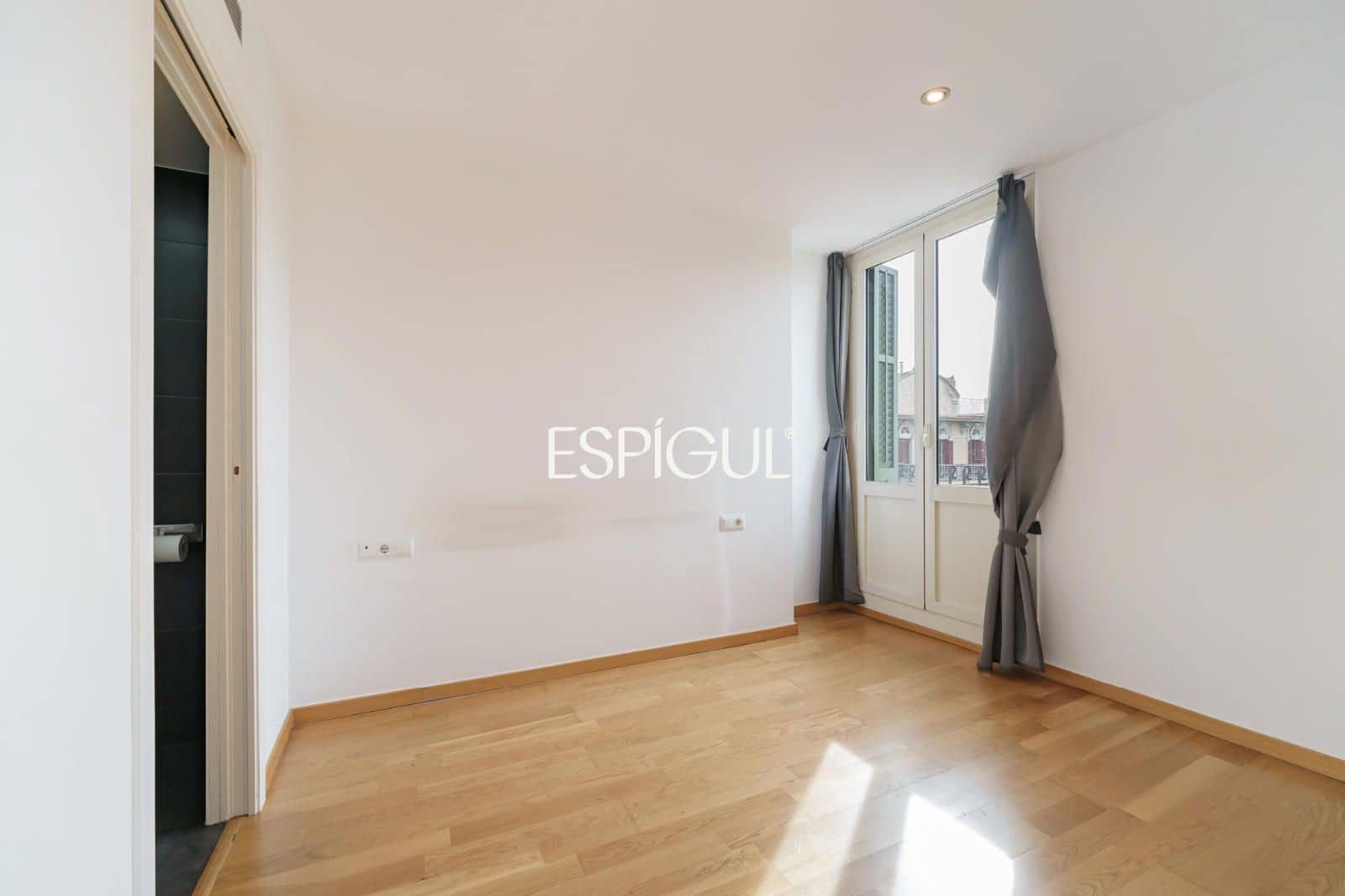 Piso de 2 habitaciones en Barcelona ciudad en venta - 695.000 € (Ref: 10182154)