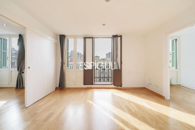 Piso de 2 habitaciones en L'Antiga Esquerra de L'Eixample, Barcelona ciudad en venta - 695.000 € (Ref: 10182154)