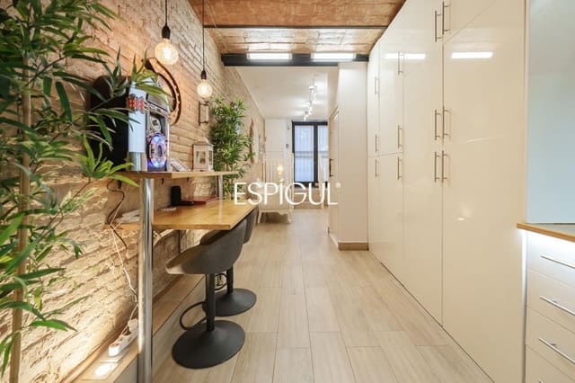4 slaapkamer Flat te koop in El Poble Sec, Barcelona stad met garage - € 740.000 (Ref: 10185342)
