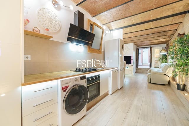 4 slaapkamer Flat te koop in El Poble Sec, Barcelona stad met garage - € 740.000 (Ref: 10185342)