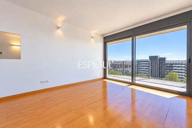 2 soverom Penthouse til salgs i Les Corts, Barcelona by med garasje - € 620 000 (Ref: 10185865)