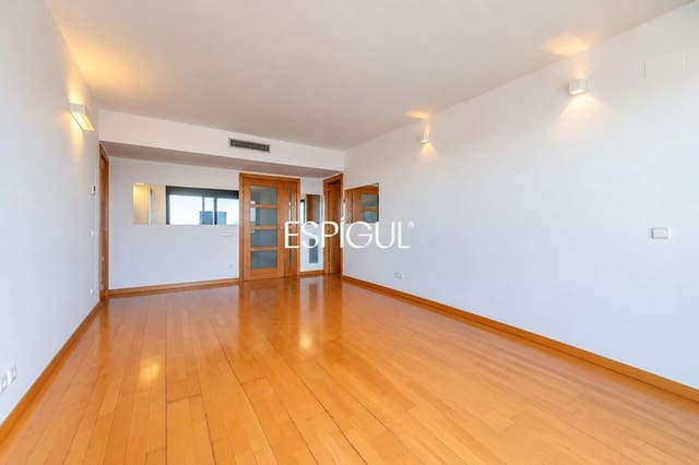 2 soverom Penthouse til salgs i Les Corts, Barcelona by med garasje - € 620 000 (Ref: 10185865)