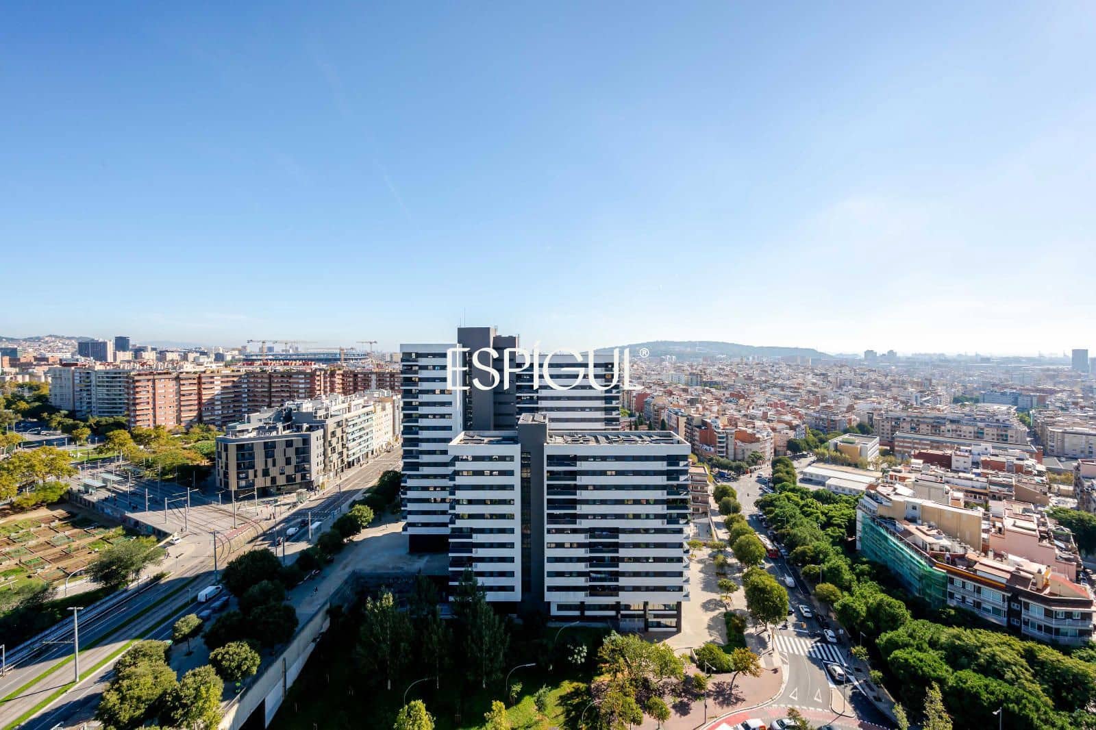 2 soverom Penthouse til salgs i Barcelona by med garasje - € 620 000 (Ref: 10185865)