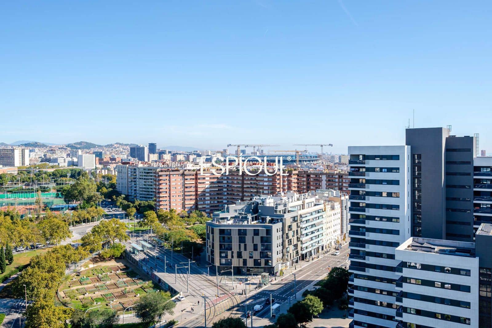 2 soverom Penthouse til salgs i Barcelona by med garasje - € 620 000 (Ref: 10185865)
