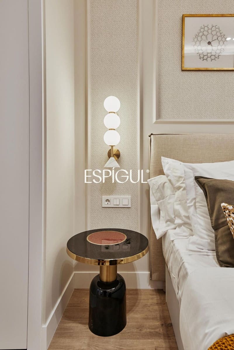 2 slaapkamer Flat te koop in Madrid stad - € 869.000 (Ref: 10016149)