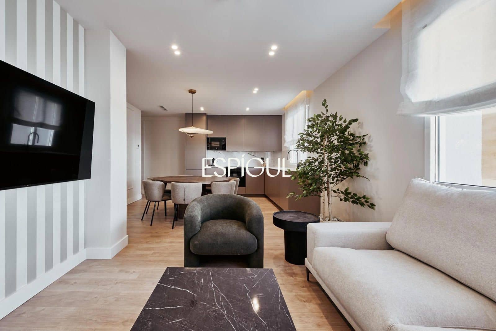 4 makuuhuone Asunto myytävänä paikassa Madrid kaupunki - 1 379 000 € (Ref: 10016153)