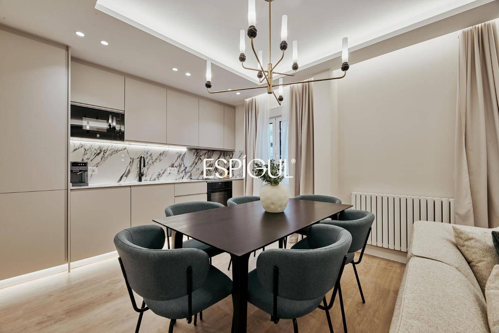 3 makuuhuone Asunto myytävänä paikassa Madrid kaupunki - 1 169 000 € (Ref: 10016154)