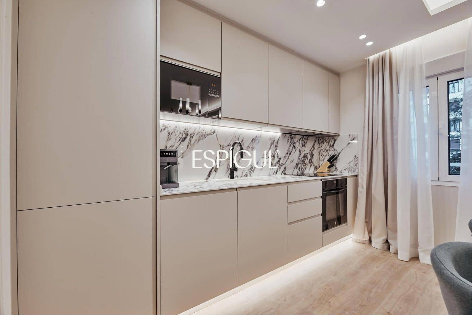 3 makuuhuone Asunto myytävänä paikassa Madrid kaupunki - 1 169 000 € (Ref: 10016154)