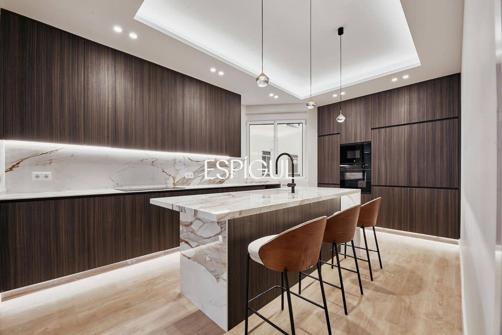 Piso de 5 habitaciones en Madrid ciudad en venta - 3.409.000 € (Ref: 10016158)