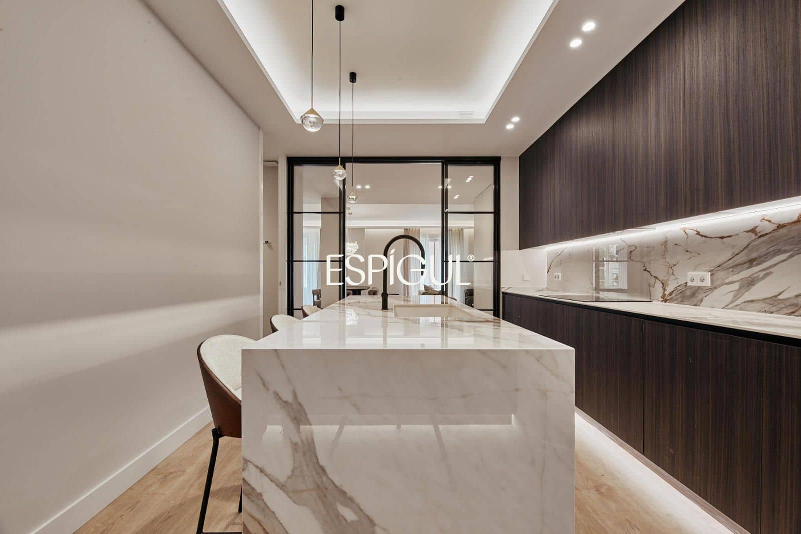 Piso de 5 habitaciones en Madrid ciudad en venta - 3.409.000 € (Ref: 10016158)