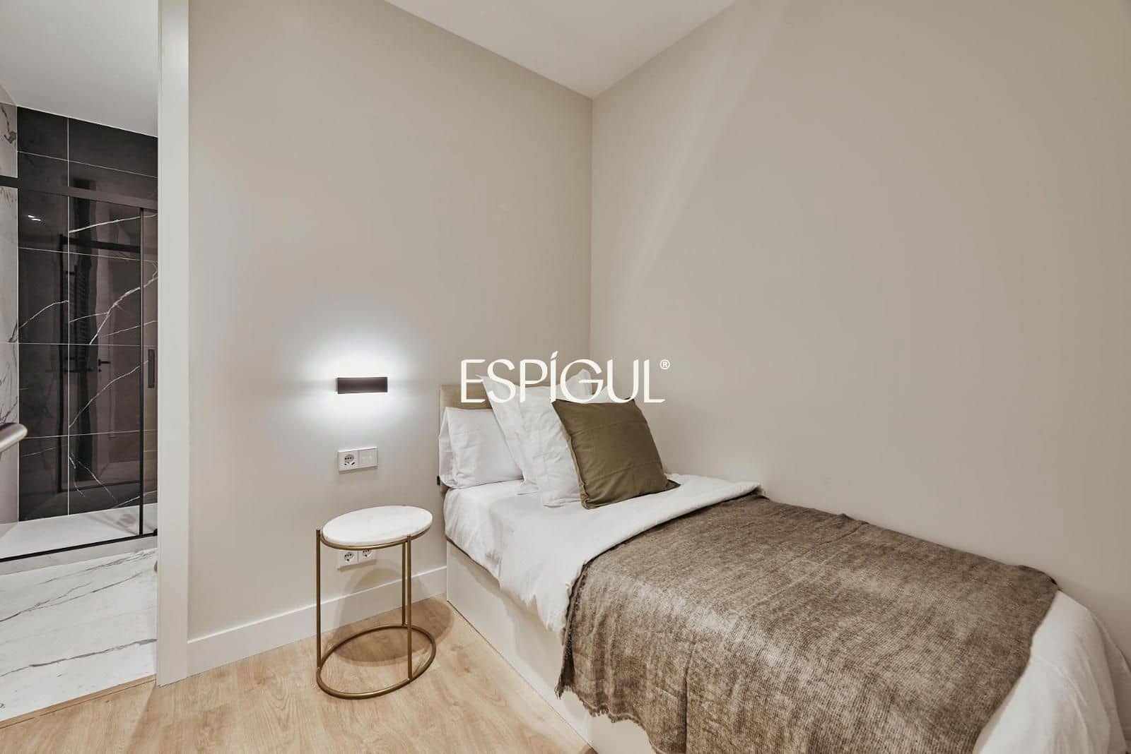 Piso de 5 habitaciones en Madrid ciudad en venta - 3.409.000 € (Ref: 10016158)