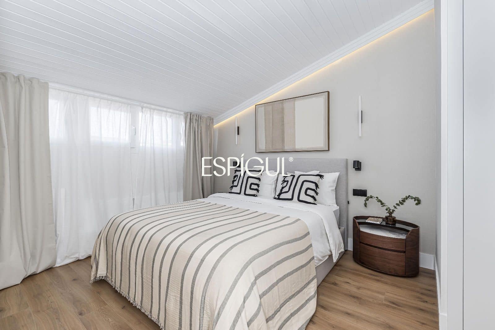 1 slaapkamer Flat te koop in Madrid stad - € 890.000 (Ref: 10016159)
