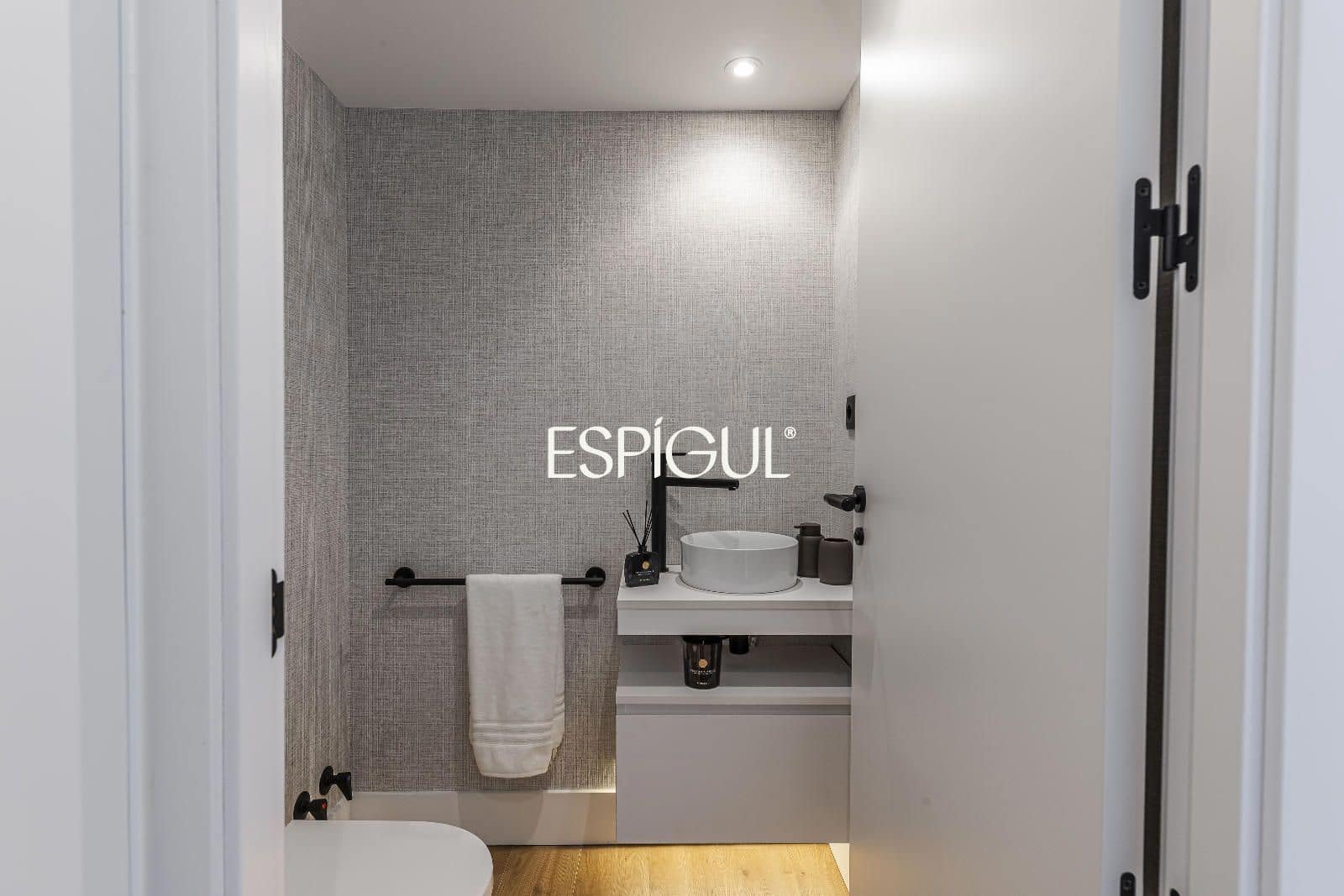 1 slaapkamer Flat te koop in Madrid stad - € 890.000 (Ref: 10016159)