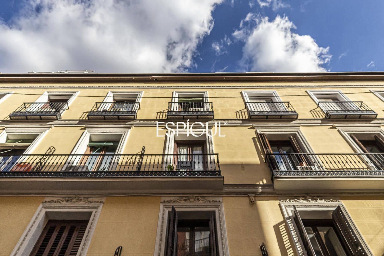 1 slaapkamer Flat te koop in Madrid stad - € 890.000 (Ref: 10016159)