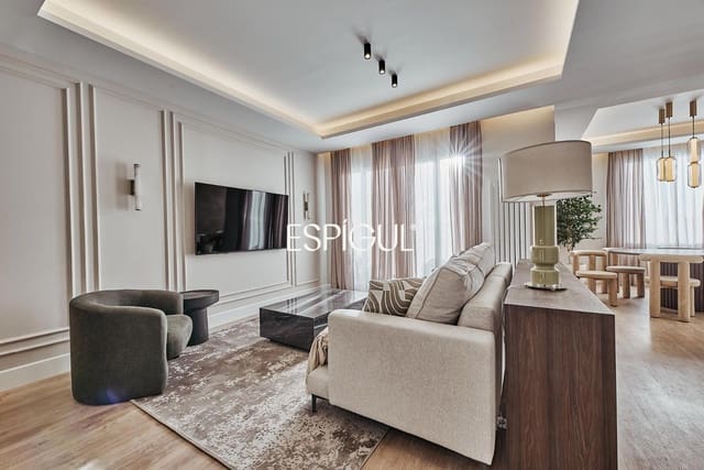 Ático de 4 habitaciones en Centro, Madrid ciudad en venta con piscina - 3.300.000 € (Ref: 10016161)