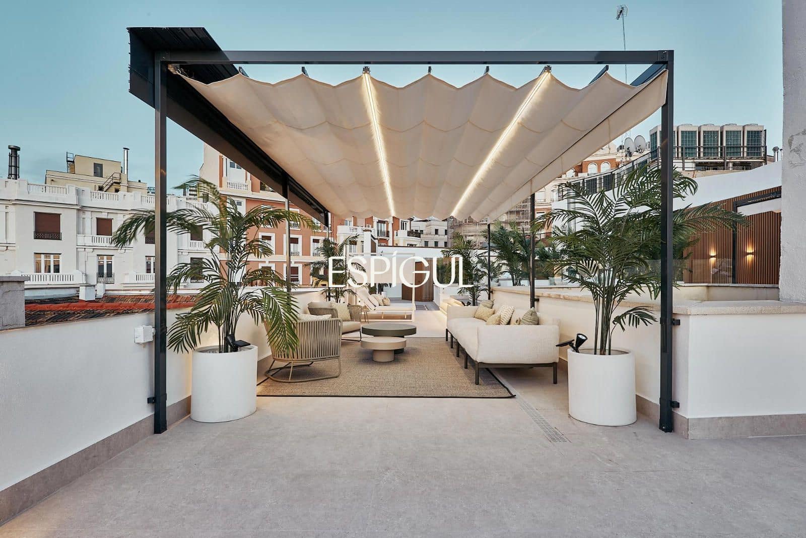 Ático de 4 habitaciones en Madrid ciudad en venta con piscina - 3.300.000 € (Ref: 10016161)