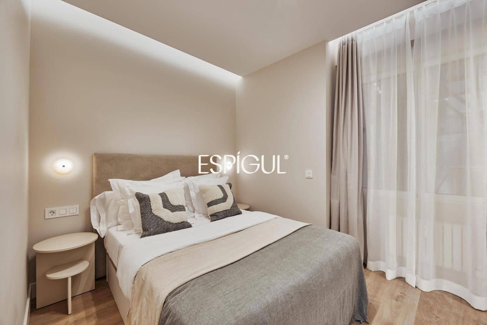 3 bedroom Flat for sale in Madrid city with garage - € 2,189,000 (Ref: 10016164)