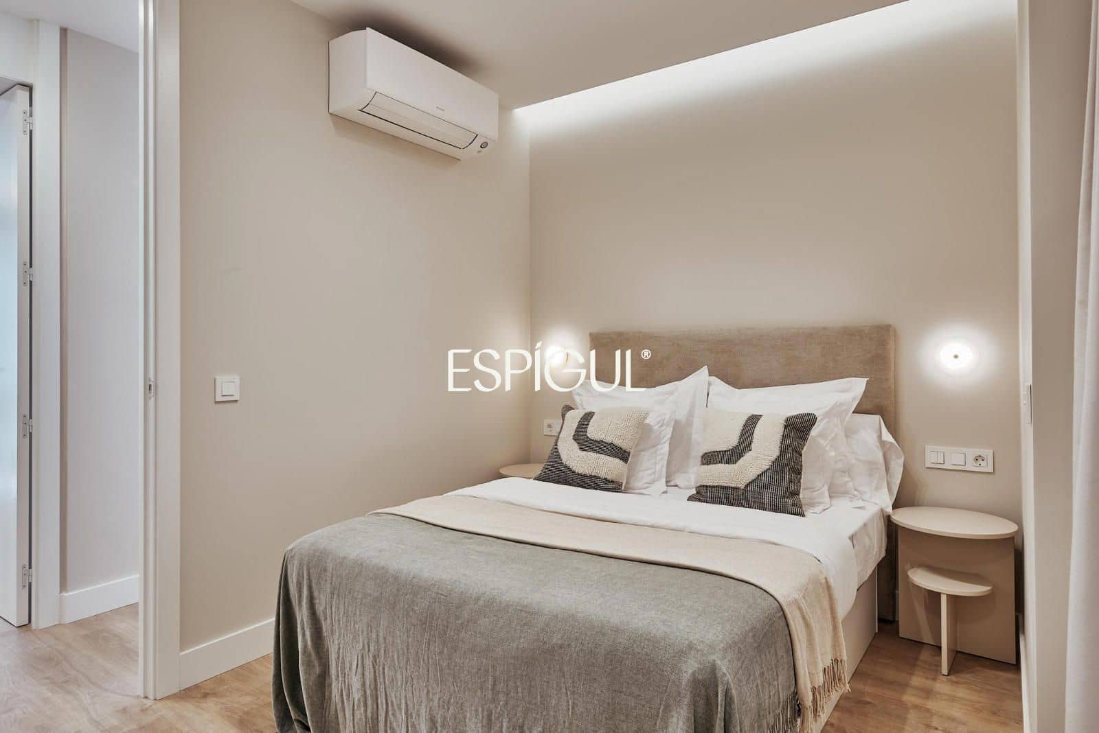 3 bedroom Flat for sale in Madrid city with garage - € 2,189,000 (Ref: 10016164)