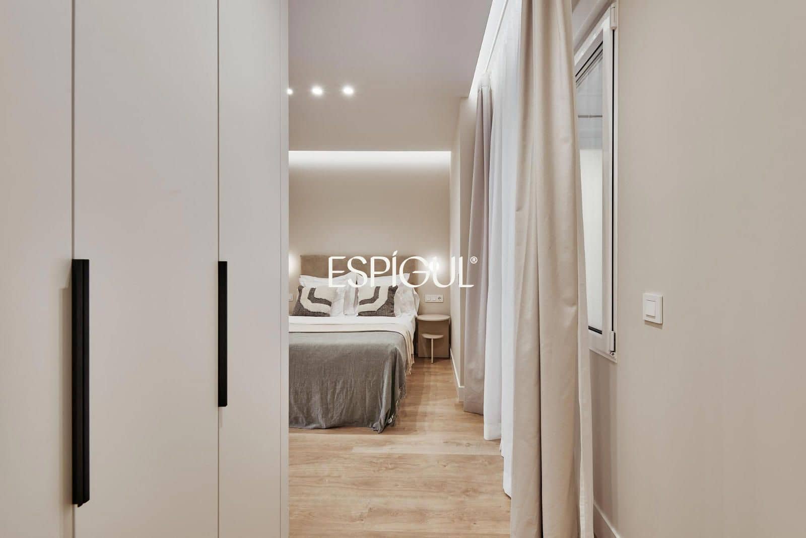 3 bedroom Flat for sale in Madrid city with garage - € 2,189,000 (Ref: 10016164)