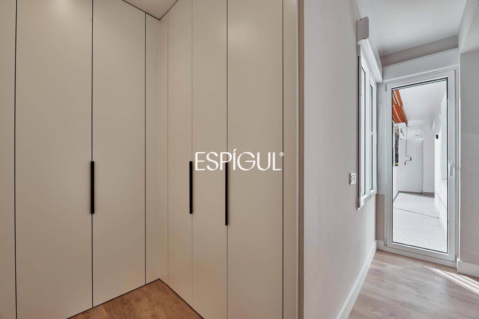 3 bedroom Flat for sale in Madrid city with garage - € 2,189,000 (Ref: 10016164)