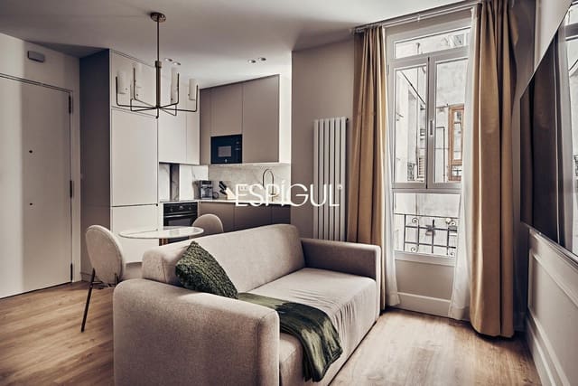 2 bedroom Flat for sale in Goya, Madrid city - € 789,000 (Ref: 10016172)