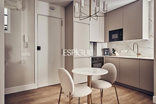 2 bedroom Flat for sale in Goya, Madrid city - € 789,000 (Ref: 10016172)