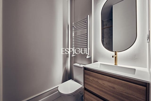2 bedroom Flat for sale in Goya, Madrid city - € 789,000 (Ref: 10016172)